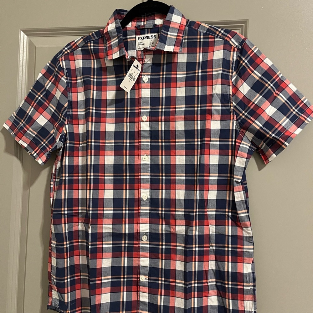 EXPRESS NWT Mens Plaid Short Sleeve Shirt Small Classic Fit